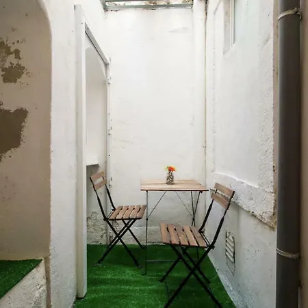 Flat In The Heart Of Lisbon. Very Central.