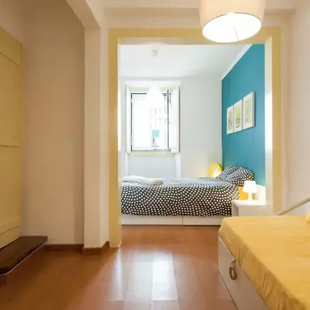 Flat In The Heart Of Lisbon. Very Central. Apartment