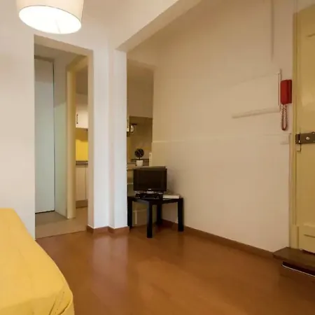 Flat In The Heart Of Lisbon. Very Central.